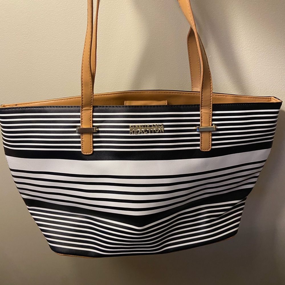 New without Tags Kenneth Cole Tote Bag/Purse